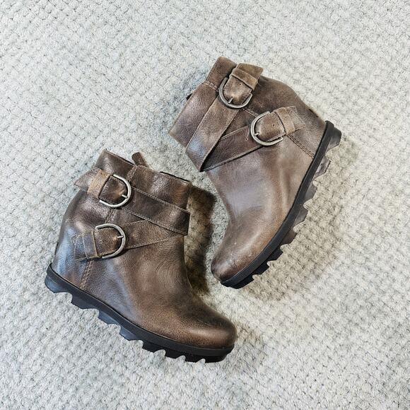 SOREL Womens Joan of Arctic II Gray Leather Buckle Moto Heeled Wedge Ankle Boot - Picture 1 of 6